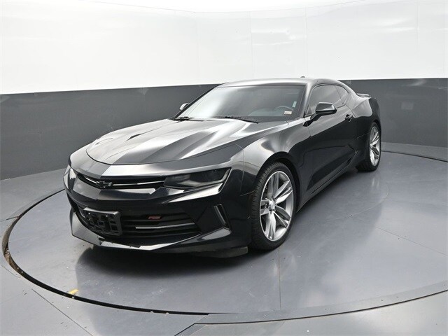 2017 Chevrolet Camaro 1LT photo 3
