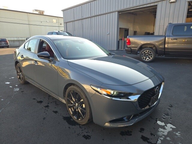 2023 Mazda Mazda3 Sedan 2.5 s Carbon photo 3