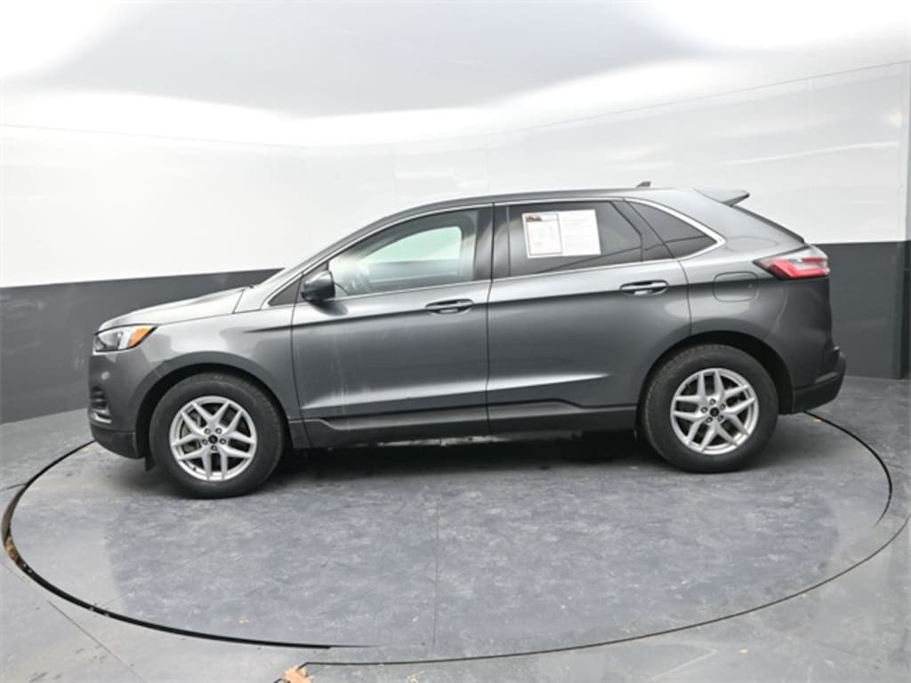 Used 2024 Ford Edge SEL SUV
