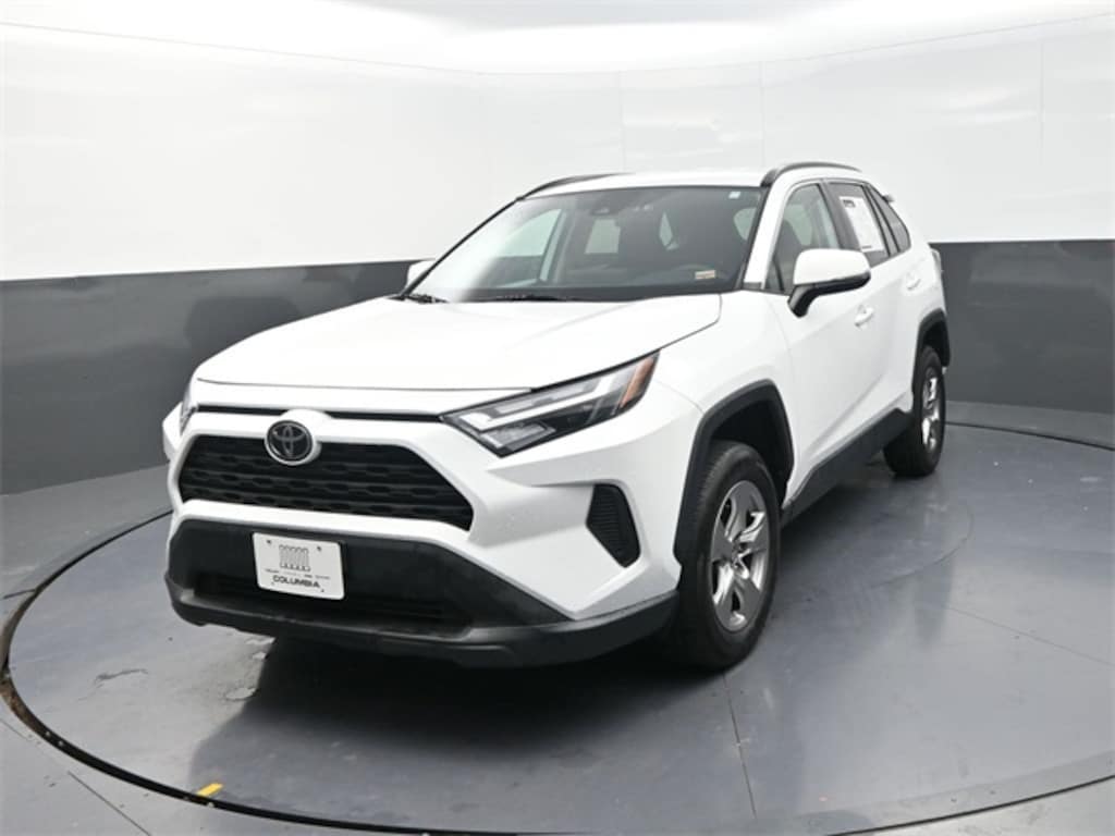 Used 2022 Toyota RAV4 XLE SUV