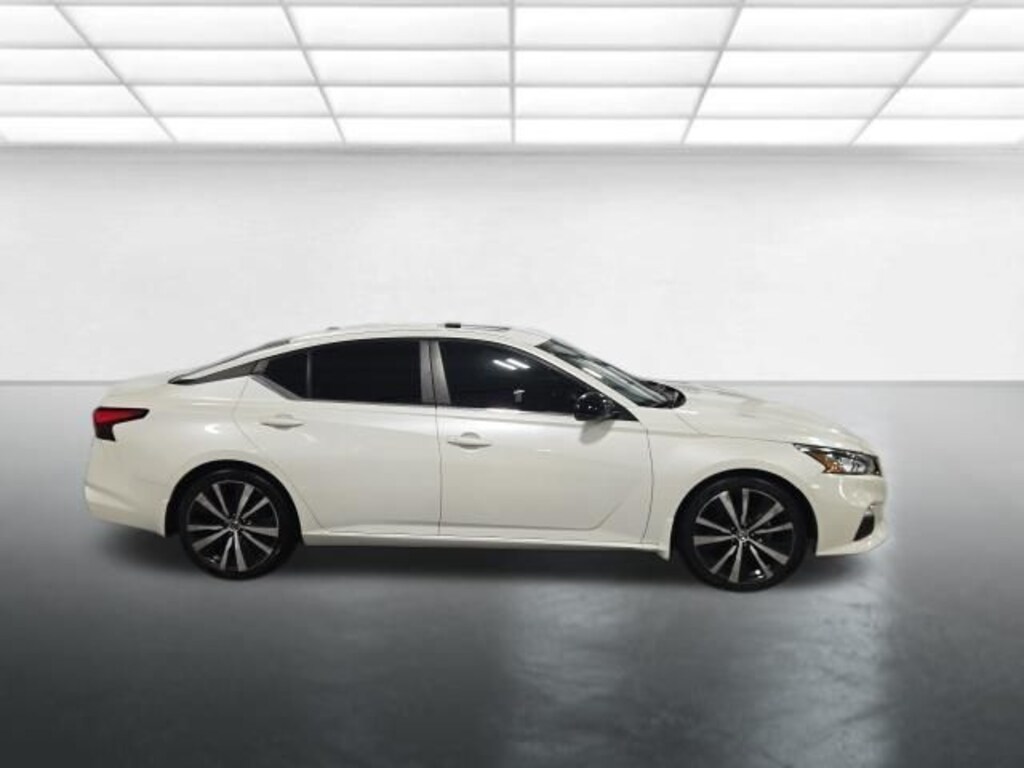 Used 2019 Nissan Altima 2.5 SR Sedan
