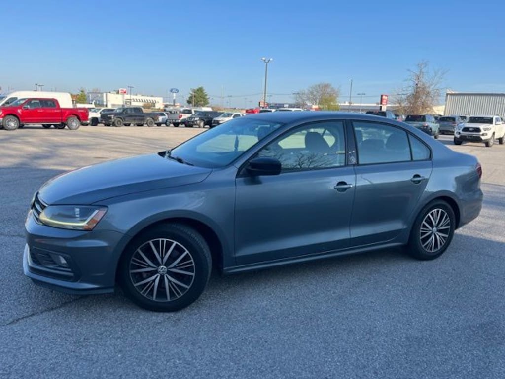 Used 2018 Volkswagen Jetta Wolfsburg Sedan