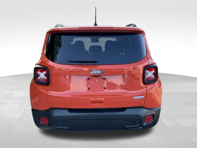2018 Jeep Renegade Latitude North Edition photo 3