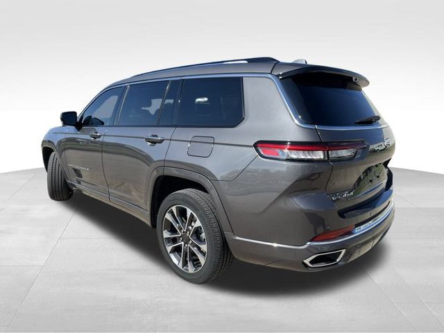 2021 Jeep Grand Cherokee Overland photo 3