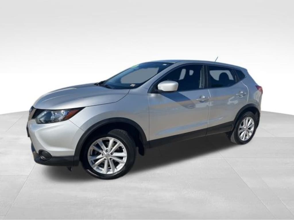 Used 2018 Nissan Rogue Sport S SUV