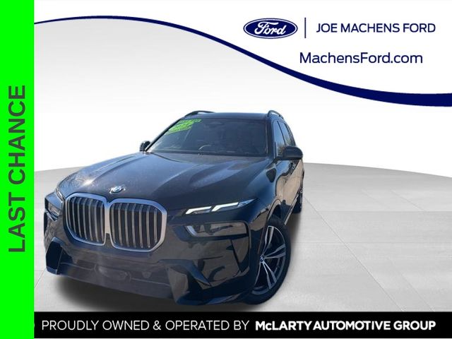2024 BMW X7 40i's photo