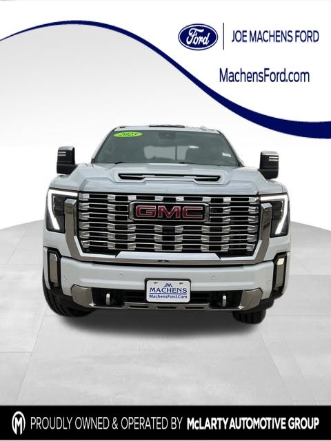 2025 GMC Sierra 3500HD Denali's photo