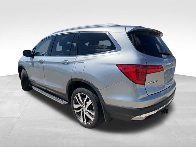 2017 Honda Pilot Touring photo 4