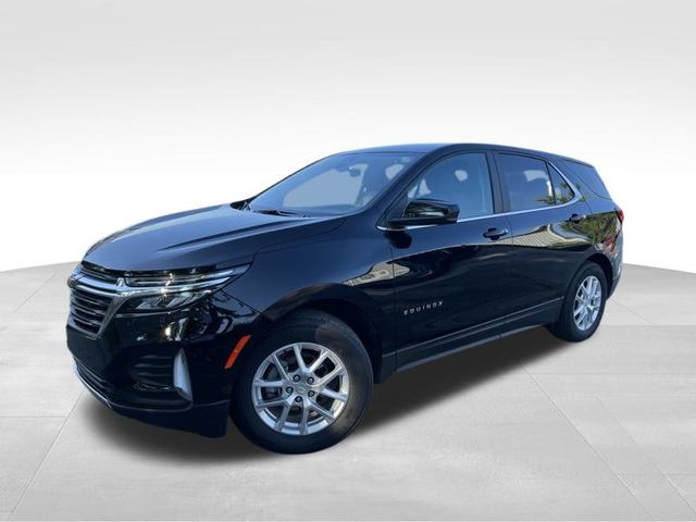 2024 Chevrolet Equinox LT photo 2