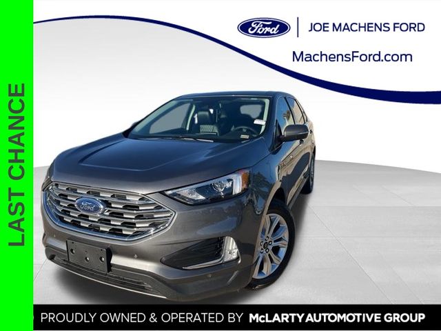 2023 Ford Edge Titanium's photo