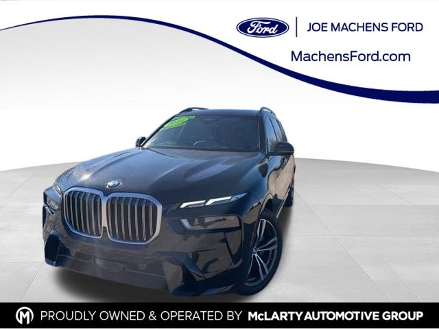 2024 BMW X7 40i's photo