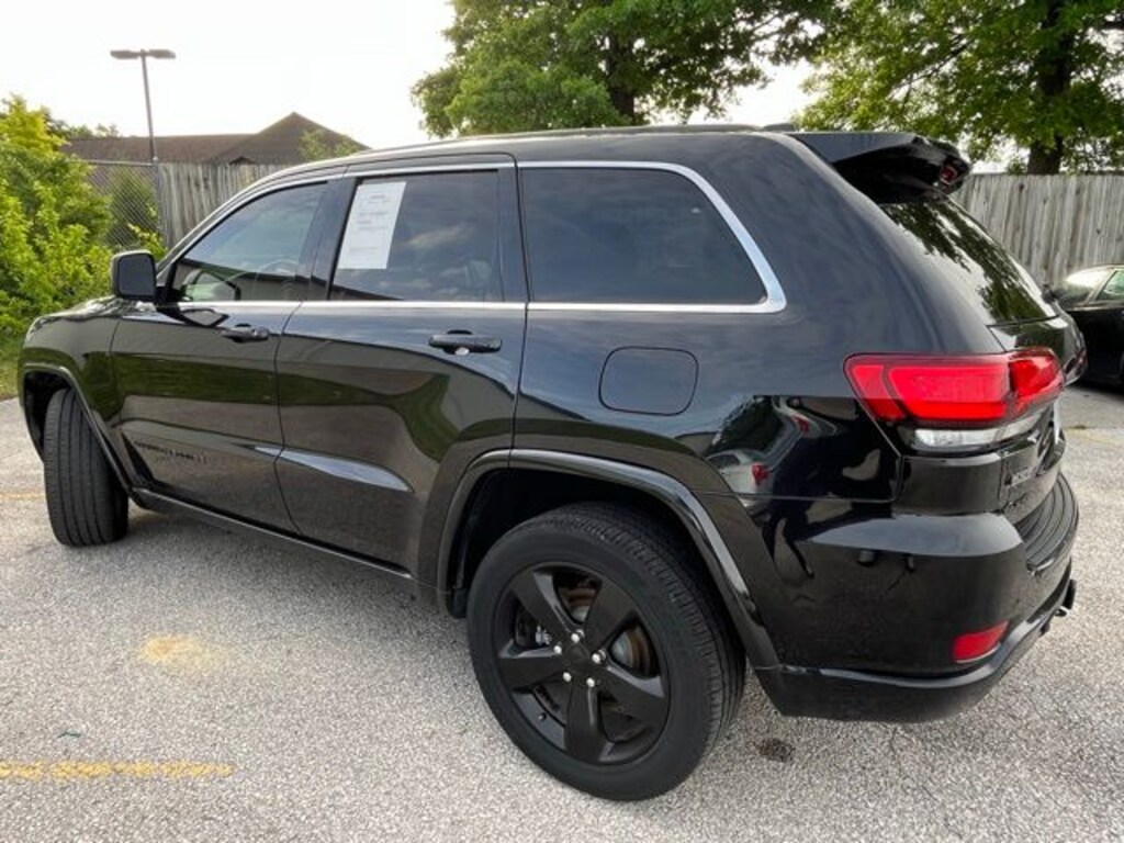 Used 2015 Jeep Grand Cherokee Altitude SUV
