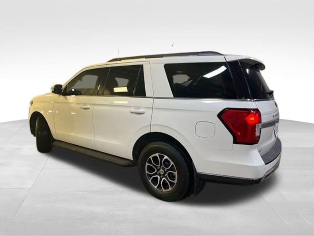 Used 2024 Ford Expedition XLT SUV