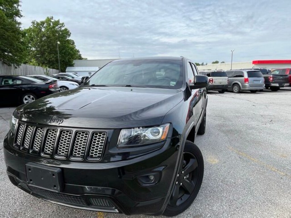 Used 2015 Jeep Grand Cherokee Altitude SUV