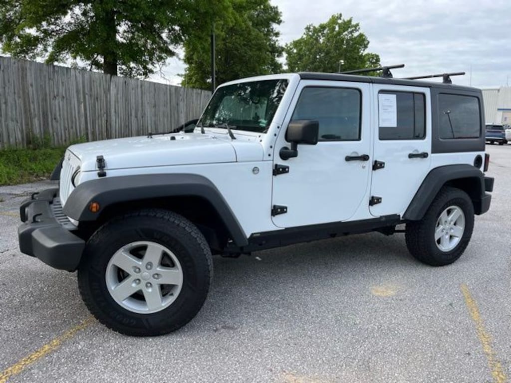 Used 2015 Jeep Wrangler Unlimited Sport SUV