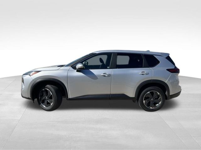 2024 Nissan Rogue SV photo 2