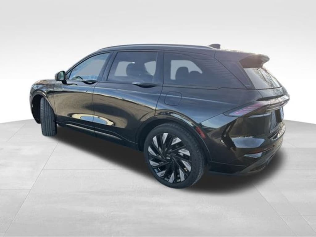 Used 2025 Lincoln Nautilus Reserve SUV