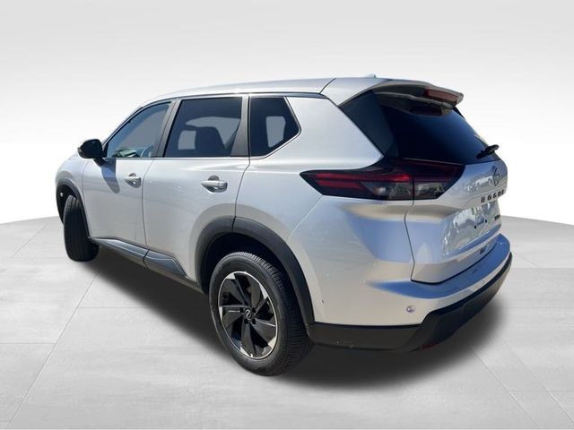 2024 Nissan Rogue SV photo 3