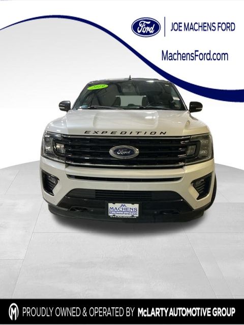 2019 Ford Expedition Limited's photo
