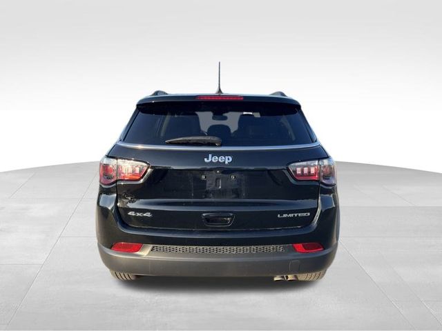 2022 Jeep Compass Limited photo 4