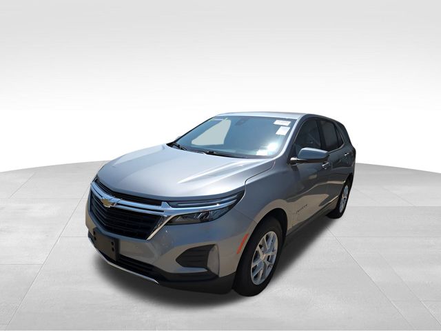 2023 Chevrolet Equinox LT photo 3