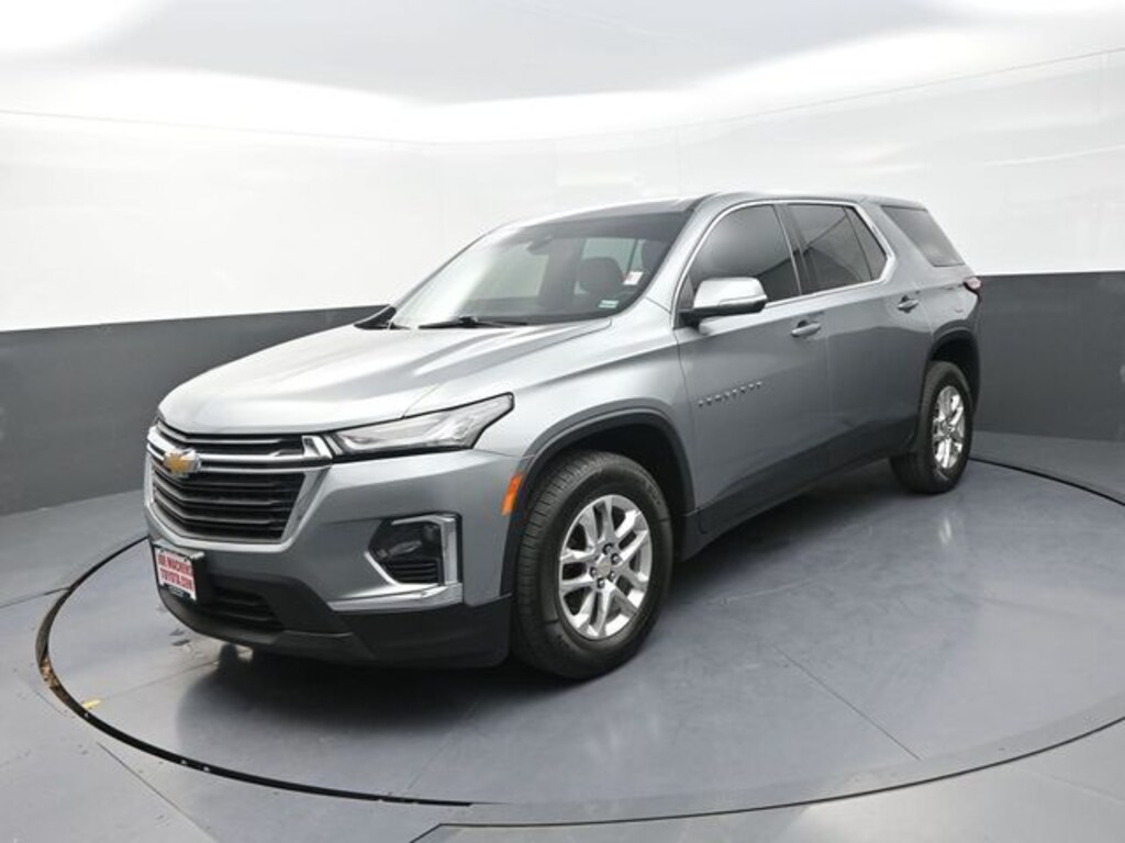 Used 2023 Chevrolet Traverse LS SUV