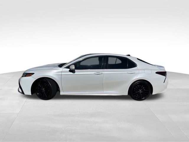 2021 Toyota Camry XSE photo 3