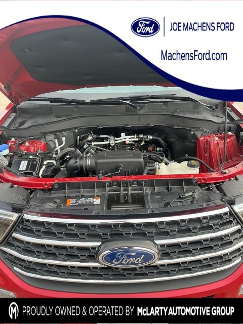2023 Ford Explorer XLT's photo