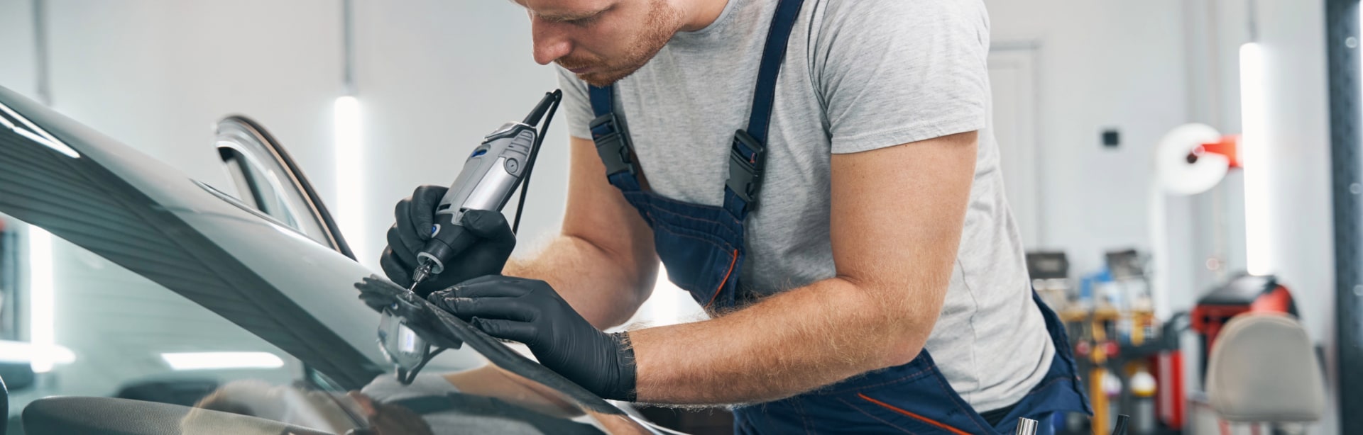 Mobile Auto Glass Repair Technician