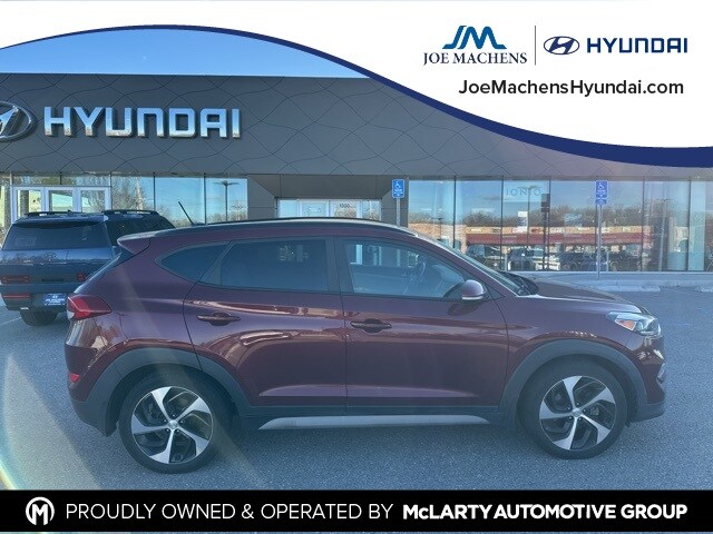 2017 Hyundai Tucson Value photo 2