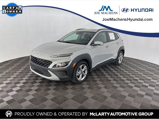 2023 Hyundai Kona SEL photo 2