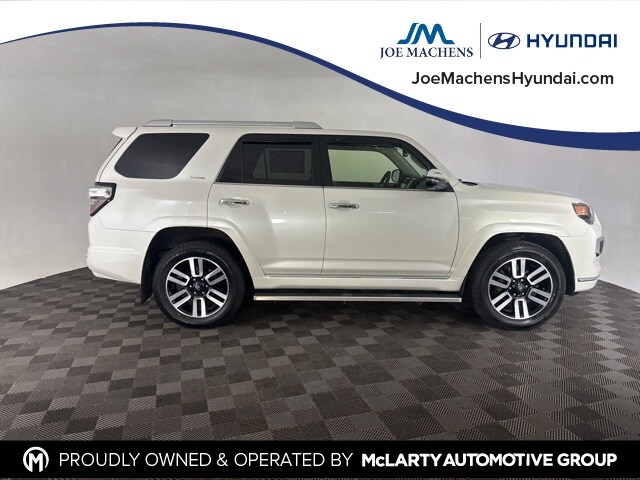 2022 Toyota 4Runner Limited photo 4