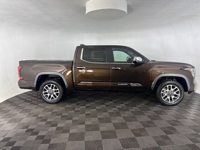 2025 Toyota Tundra 1794 Edition CrewMax photo 4
