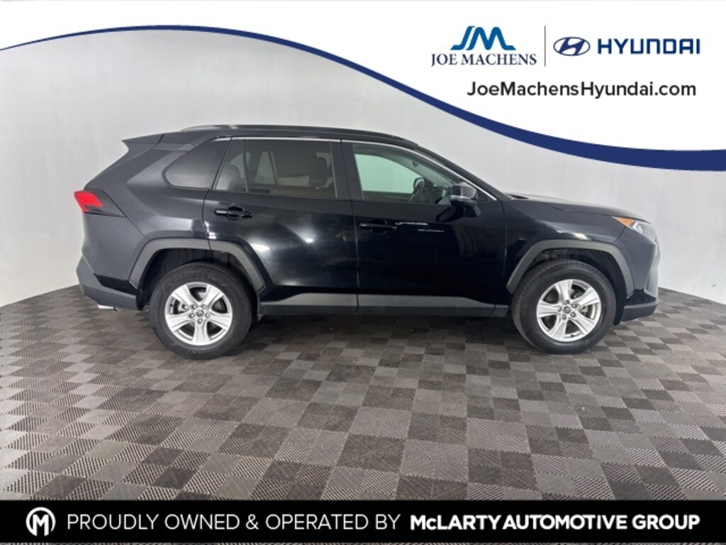 Used 2020 Toyota RAV4 XLE SUV