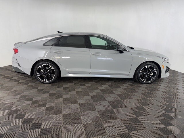 2023 Kia K5 GT-Line photo 4