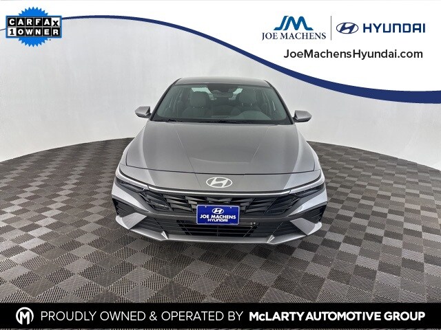 2024 Hyundai Elantra Hybrid Blue photo 2