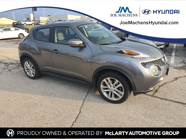 2015 Nissan Juke S photo 3