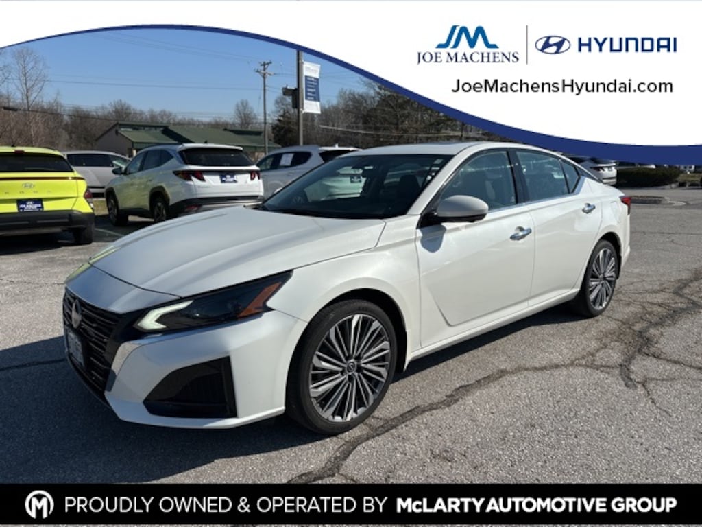 Used 2023 Nissan Altima 2.5 SL Sedan