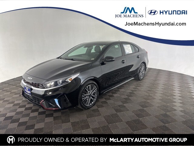 2022 Kia Forte GT-Line photo 3