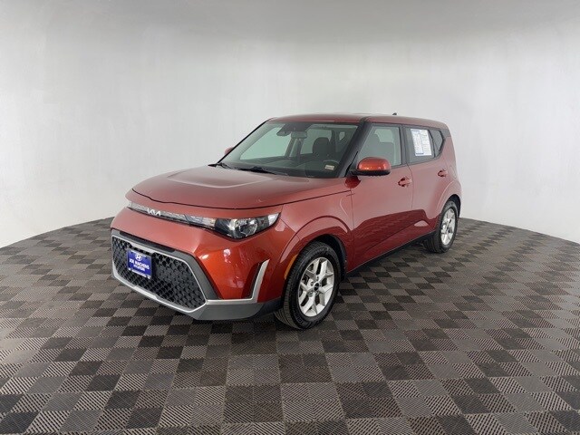 2023 Kia Soul LX photo 2