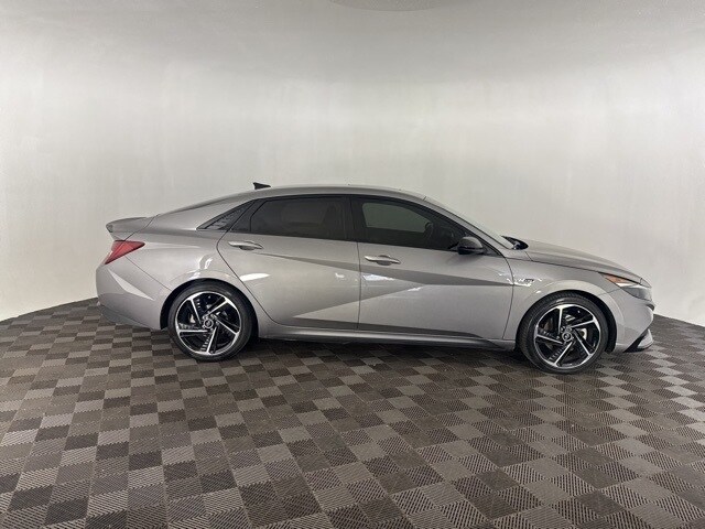 2023 Hyundai Elantra N Line photo 3