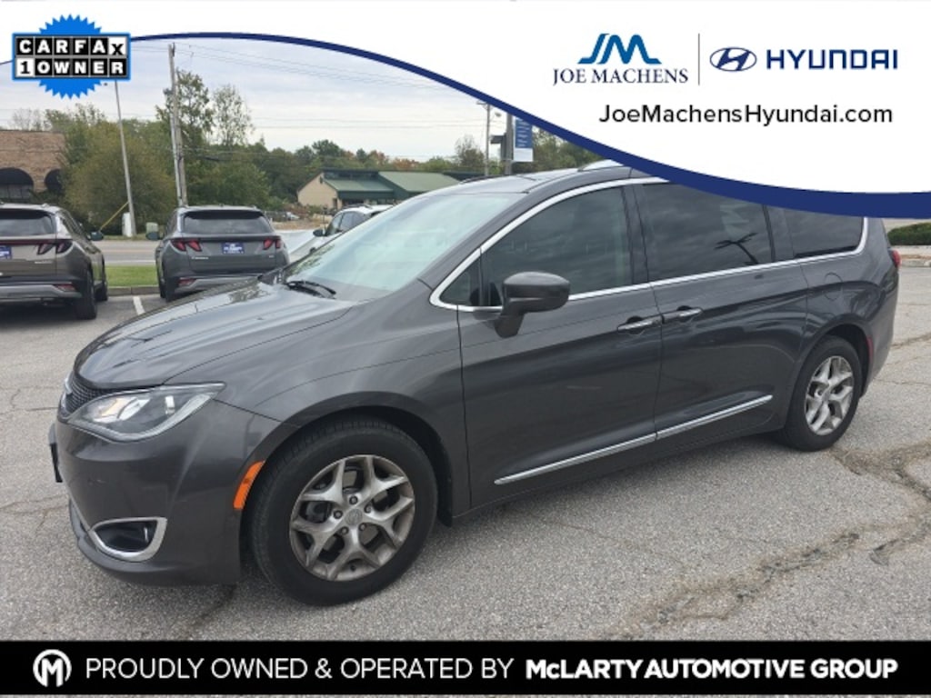 Used 2017 Chrysler Pacifica Touring L Plus Minivan/Van