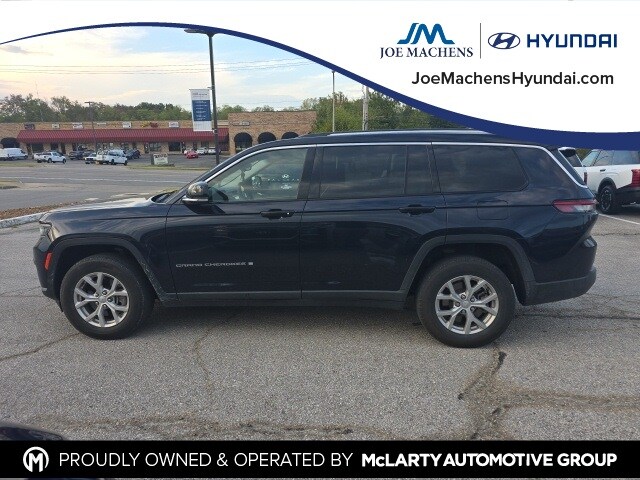 2023 Jeep Grand Cherokee Limited photo 2