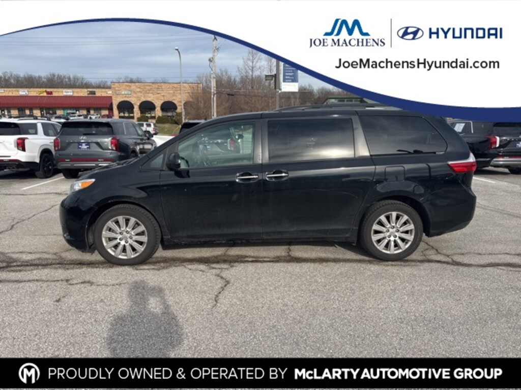 Used 2015 Toyota Sienna XLE Premium Minivan/Van