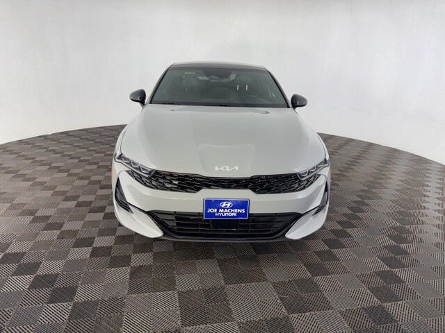 2023 Kia K5 GT-Line photo 2