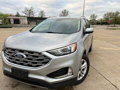 2022 Ford Edge Titanium SUV