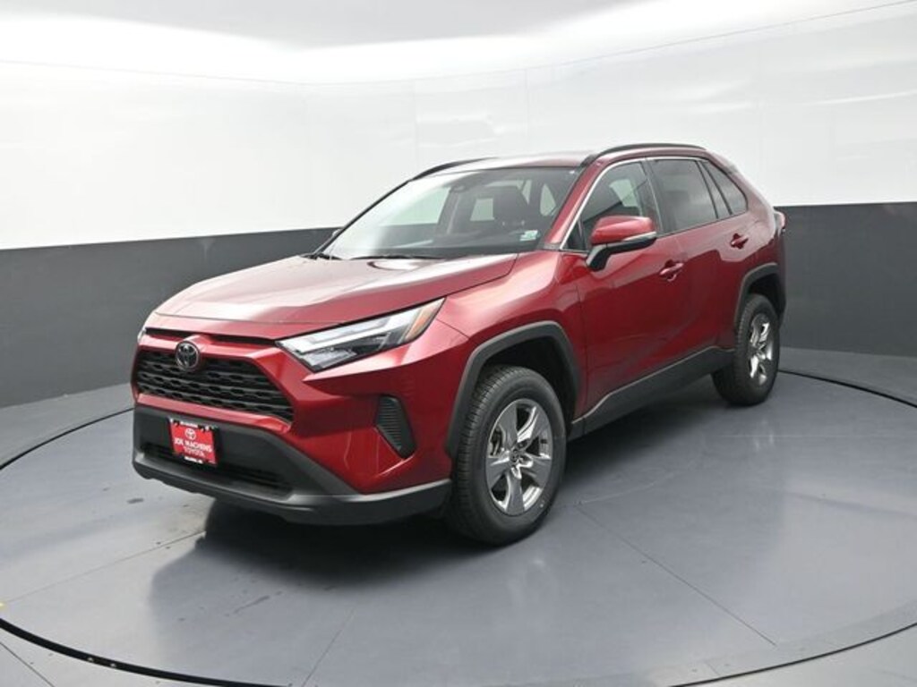 Used 2025 Toyota RAV4 XLE SUV