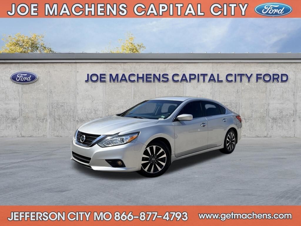 Used 2017 Nissan Altima 2.5 SV Sedan