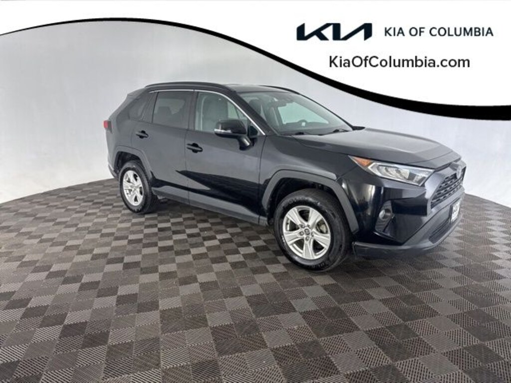 Used 2020 Toyota RAV4 XLE SUV