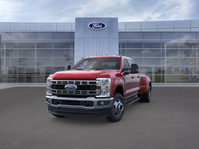 2025 Ford F-350 photo 2